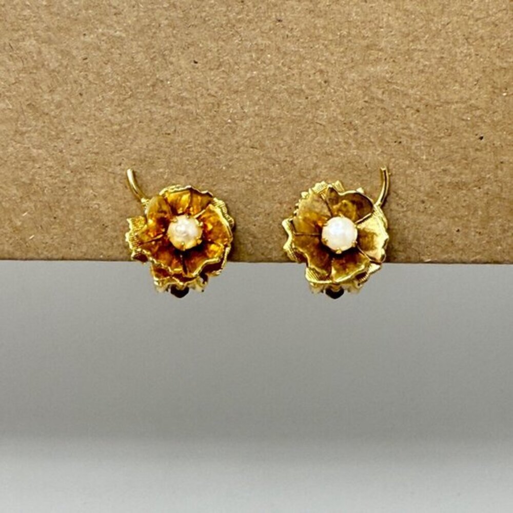 Vintage Flower Earrings Clip-On Imitation Pearl Gold-Tone Dainty Feminine‎ Retro